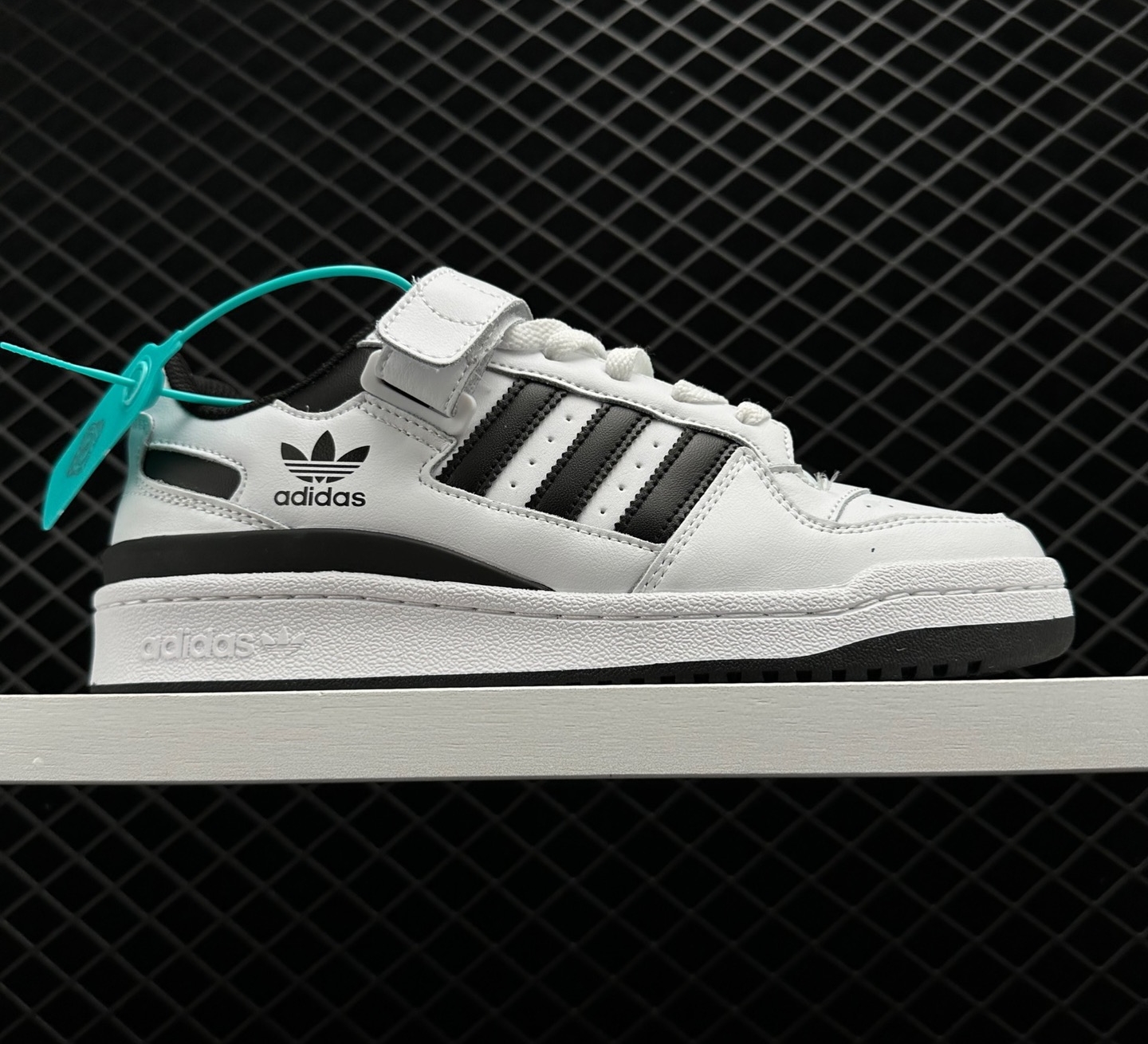 Adidas Forum Low 'White Black' FY7757 - Classic Sneaker Style with Modern Appeal