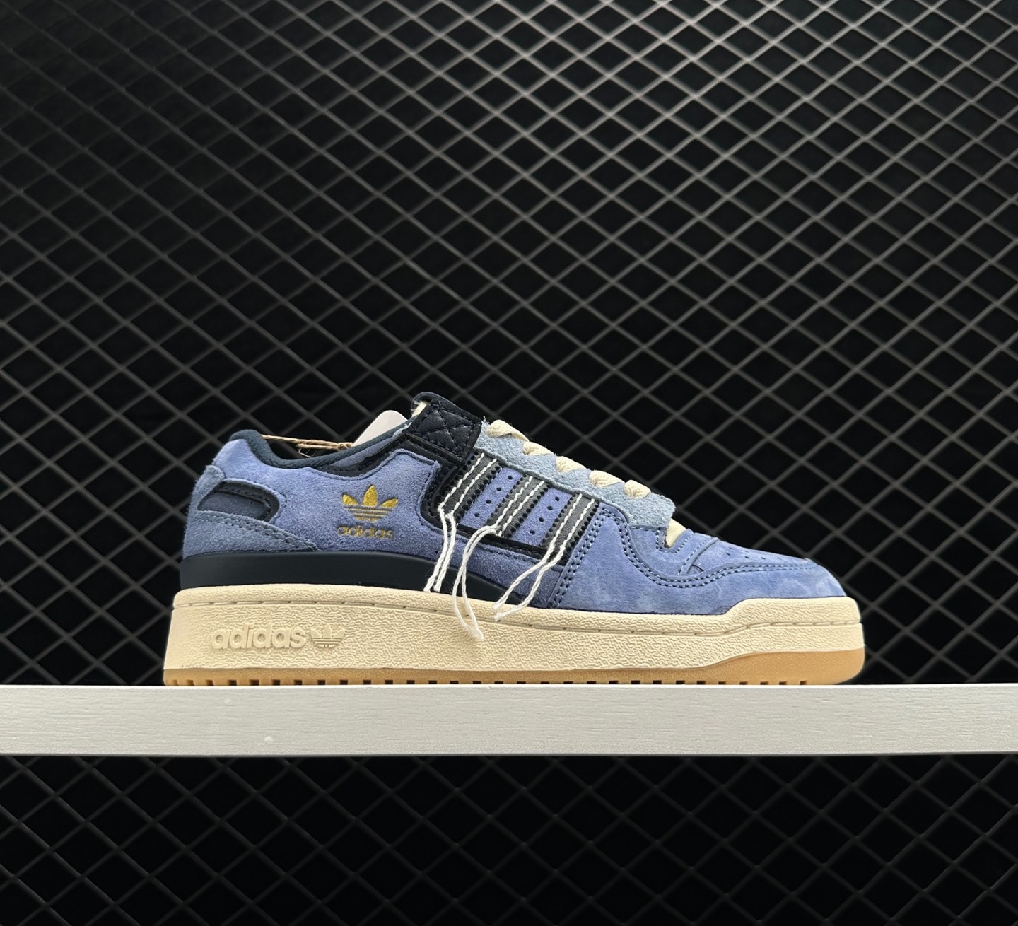 Adidas Originals Forum 84 Low Blue GW0298 - Sleek Retro Sneakers