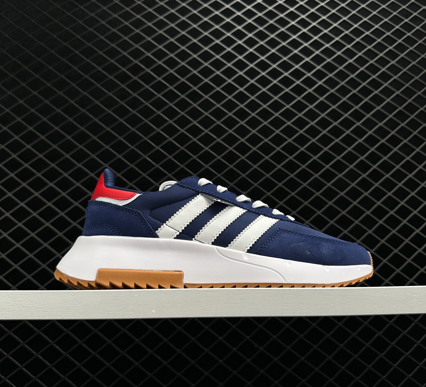 Adidas Retropy F2 Legend Ink Gum: Retro Style Sneakers with a Vintage Vibe